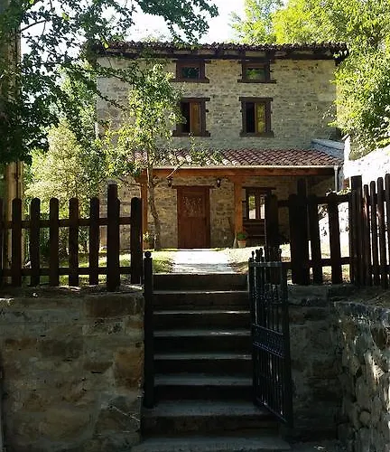 Casa La Ribera بيت للعطل Camaleño